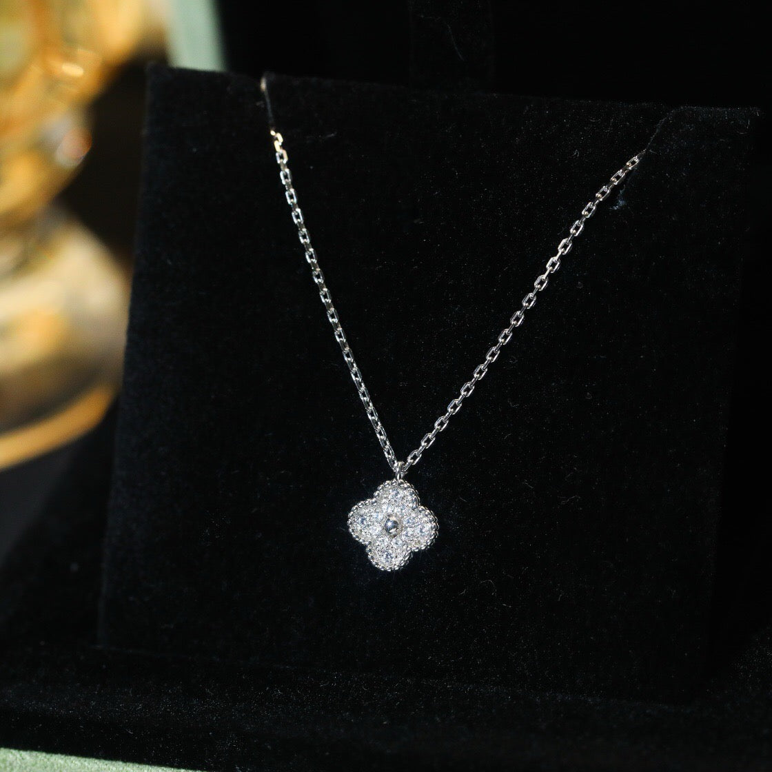 [Lora-Jewelry] COLLIER PENDENTIF MINI CLOVER 9,5 MM EN DIAMANT