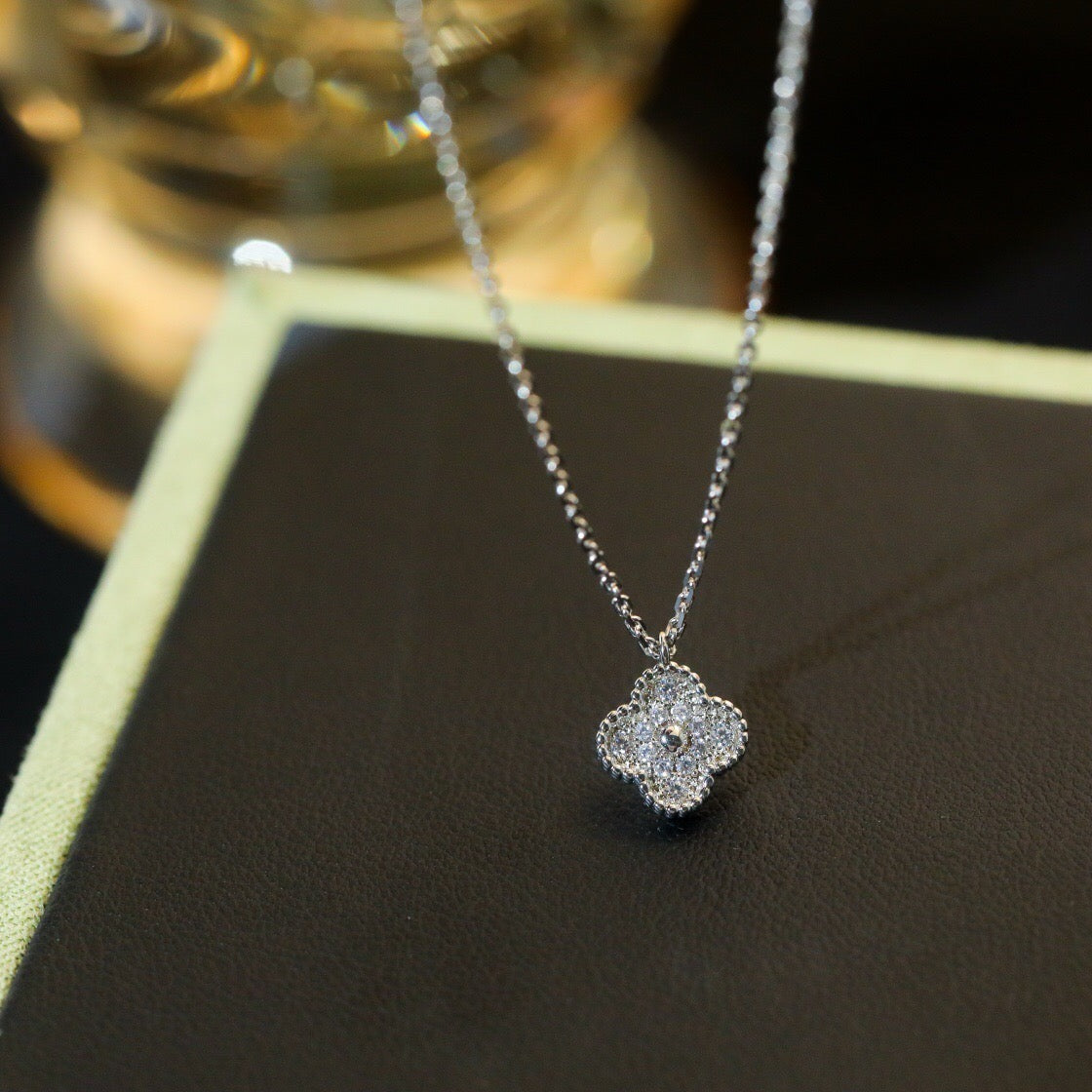[Lora-Jewelry] COLLIER PENDENTIF MINI CLOVER 9,5 MM EN DIAMANT