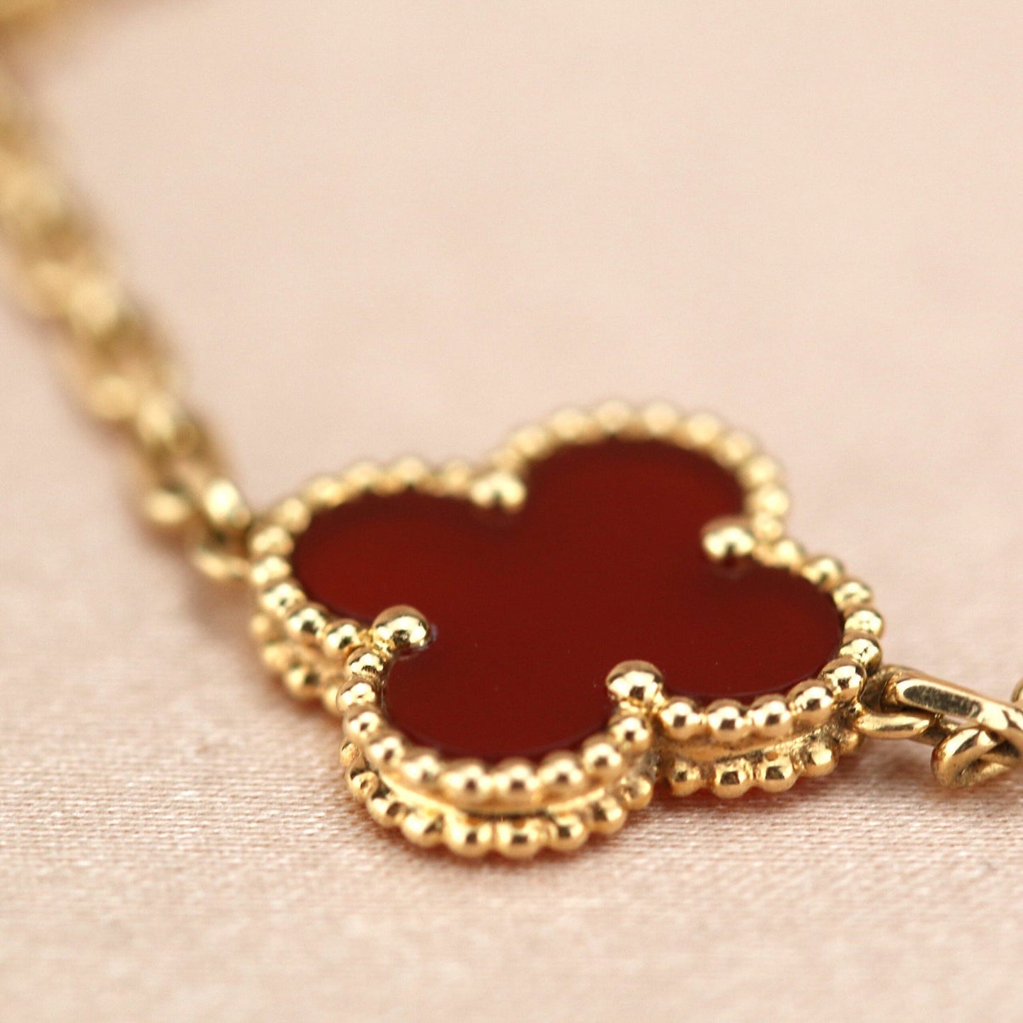 [Lora-Jewelry]CLOVER 5 MOTIFS RED AGATE  BRACELET