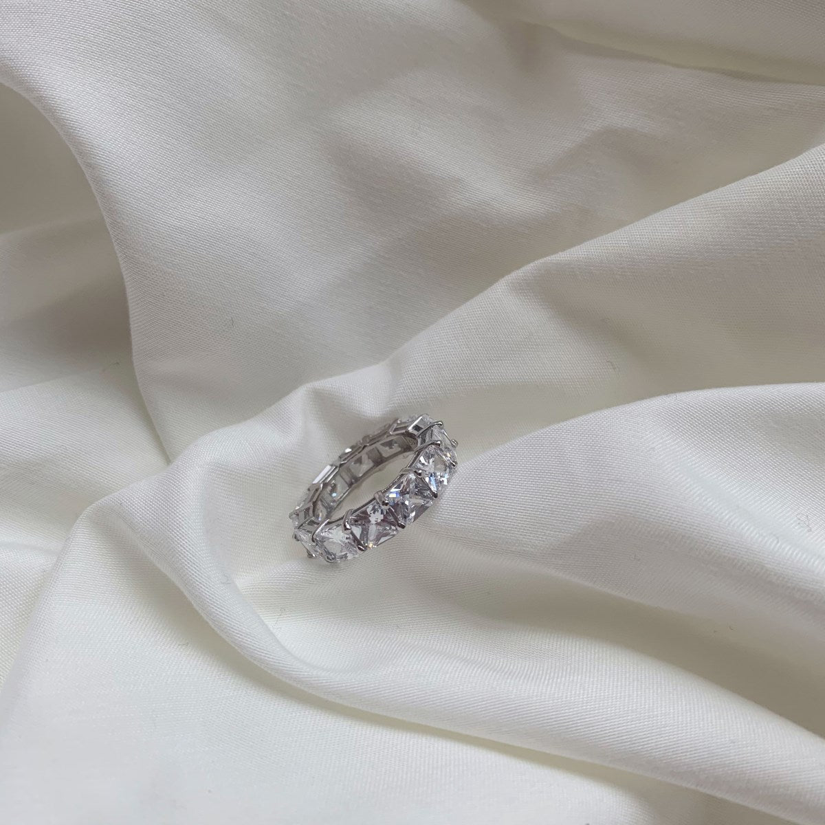 [Lora-Jewelry] Bague tennis élégante taille princesse