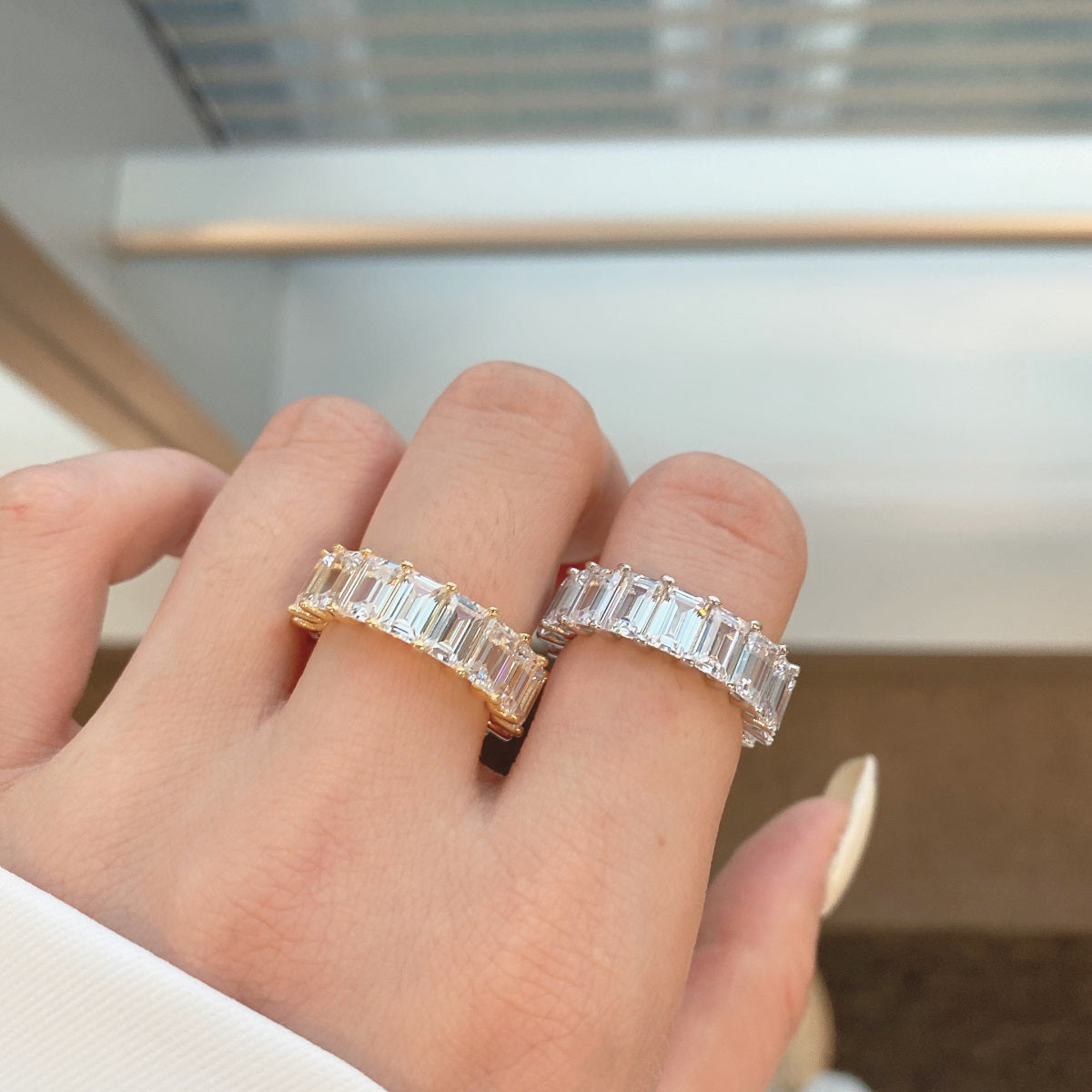 [Lora-Jewelry] Bague tennis élégante taille émeraude de 0,75 carat