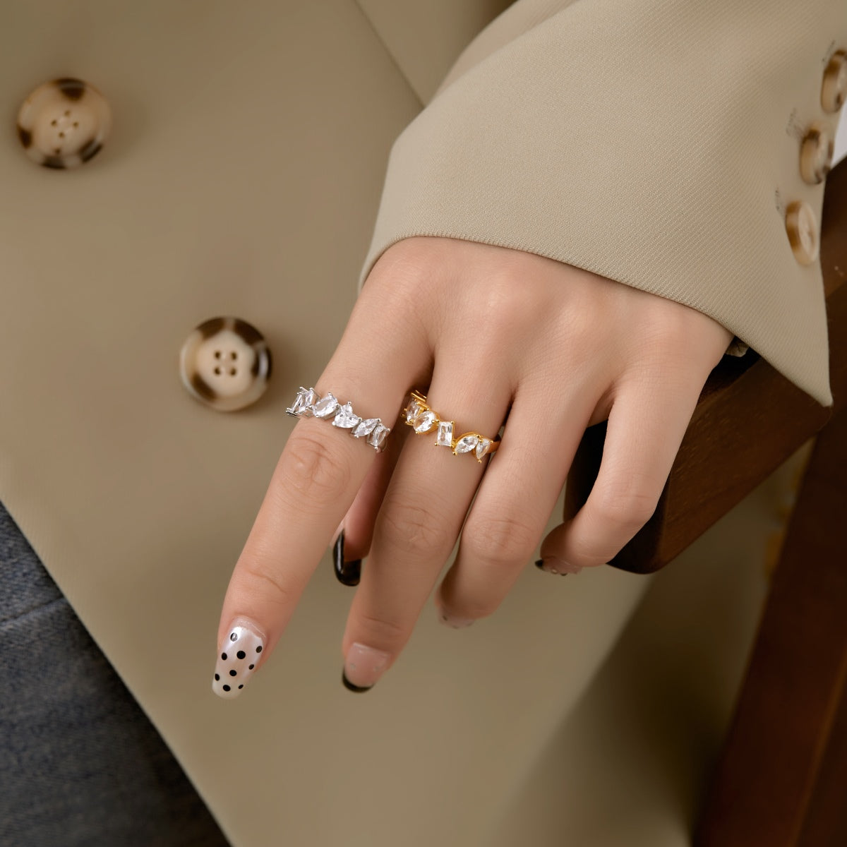 [Lora-Jewelry] Bague délicate à plusieurs coupes