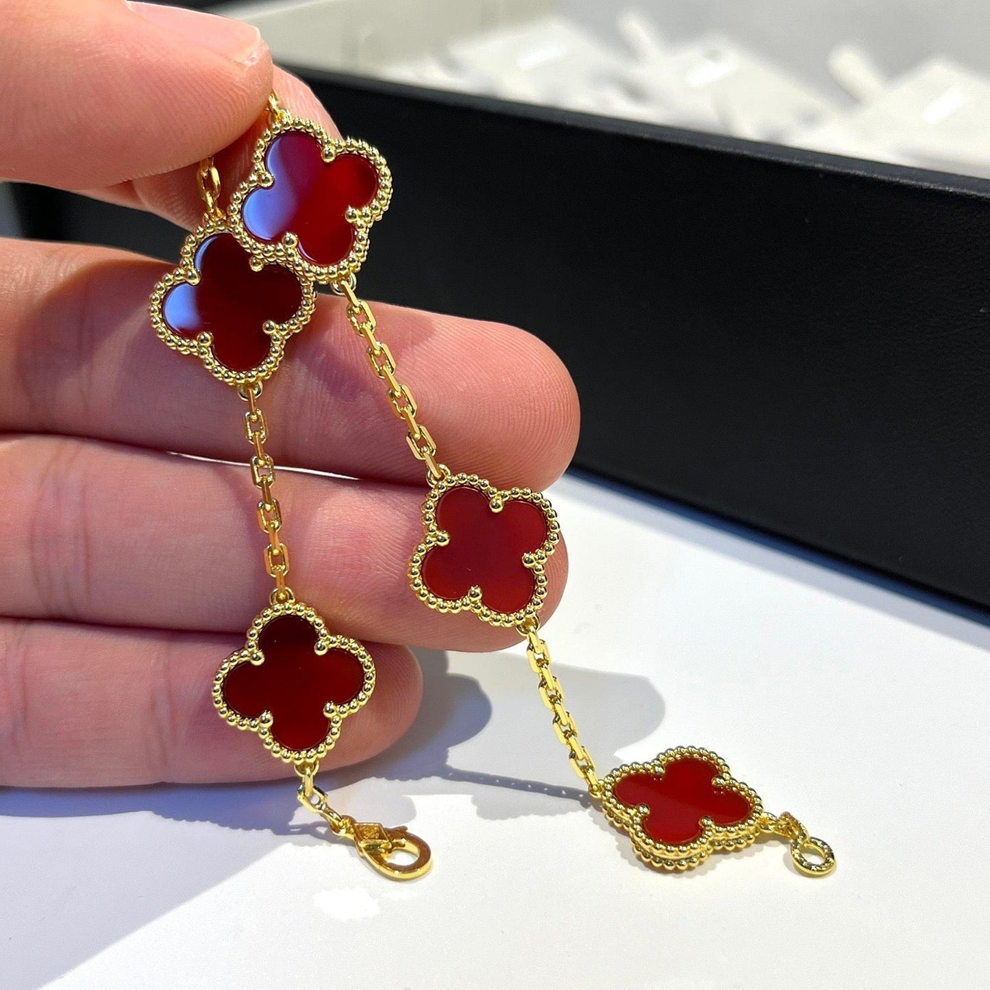 [Lora-Jewelry]CLOVER 5 MOTIFS RED AGATE  BRACELET