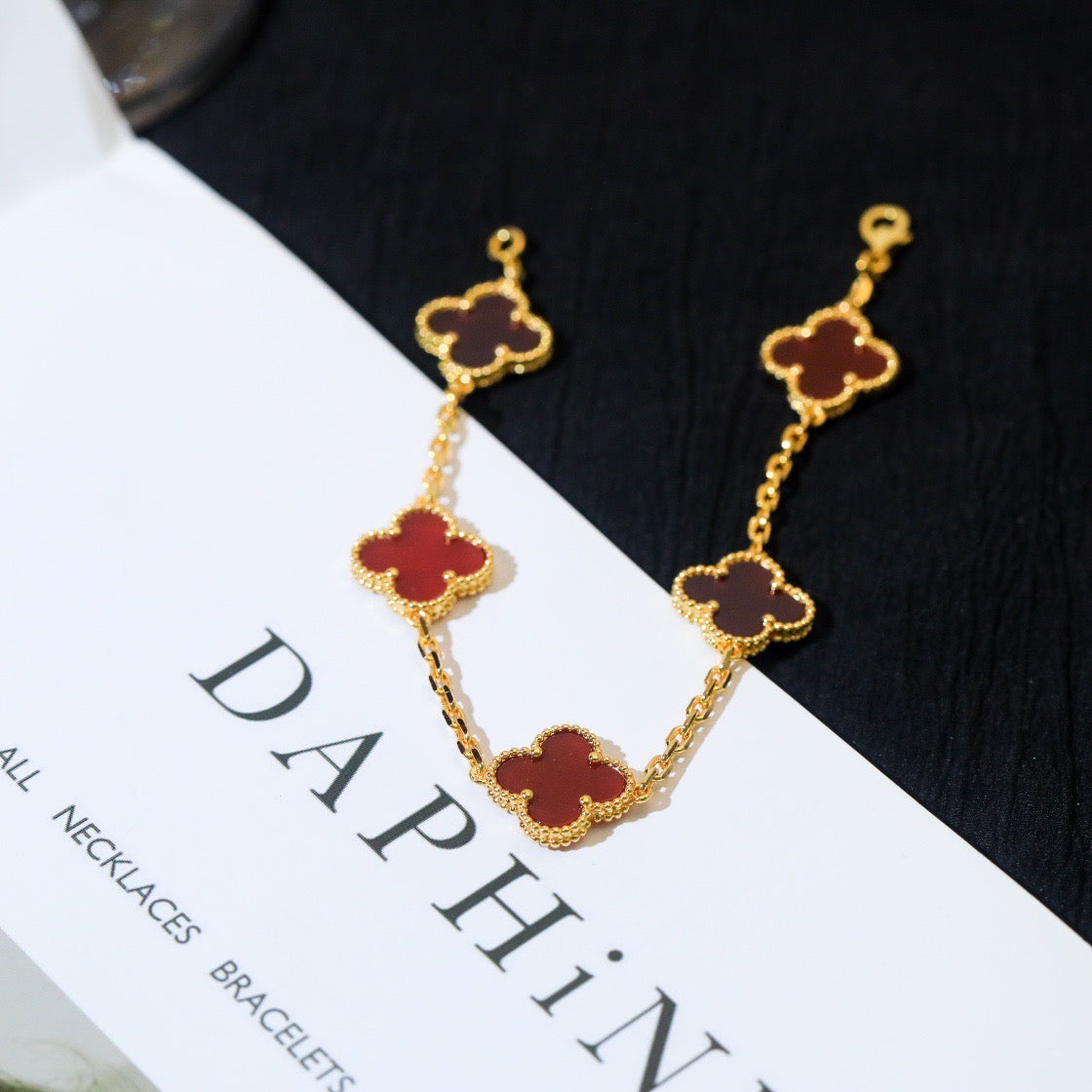 [Lora-Jewelry]CLOVER 5 MOTIFS RED AGATE  BRACELET