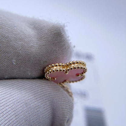 [Lora-Jewelry] COLLIER À FLEUR UNIQUE EN NACRE ROSE 15 MM CLOVER