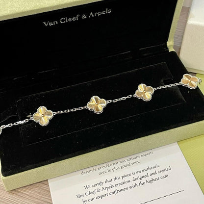 [Lora-Jewelry]CLOVER  5 MOTIFS  CHRISTMAS LIMITED EDITION BRACELET