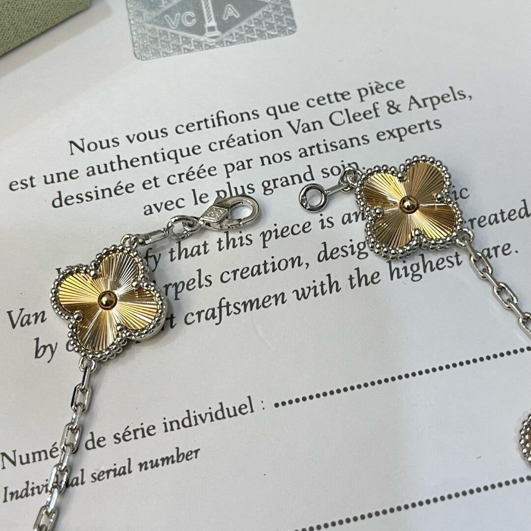 [Lora-Jewelry]CLOVER  5 MOTIFS  CHRISTMAS LIMITED EDITION BRACELET