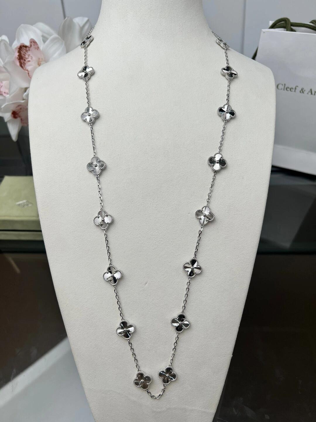[Lora-Jewelry]TRÈFLE 20 MOTIFS LASER ARGENT
