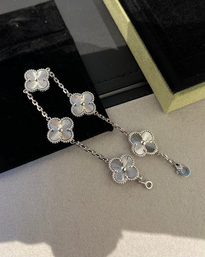 [Lora-Jewelry]CLOVER SILVER 5 MOTIFS BRACELET